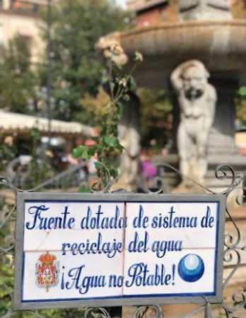 Casa Abril Δωμάτια σε οικογενειακή κατοικία Γρανάδα